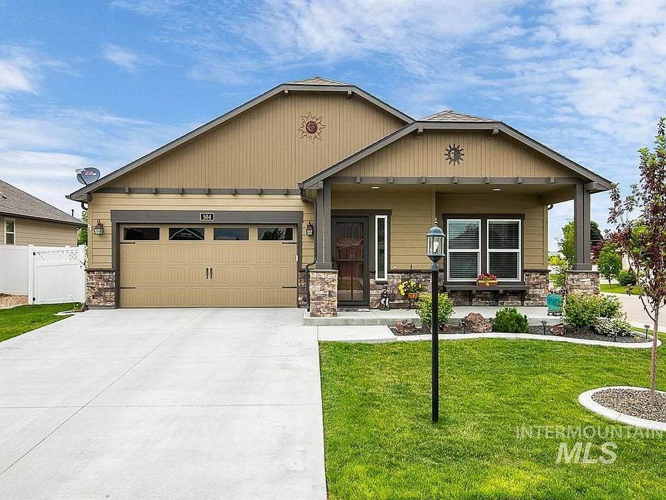 1st image of 504 W Briar Hl