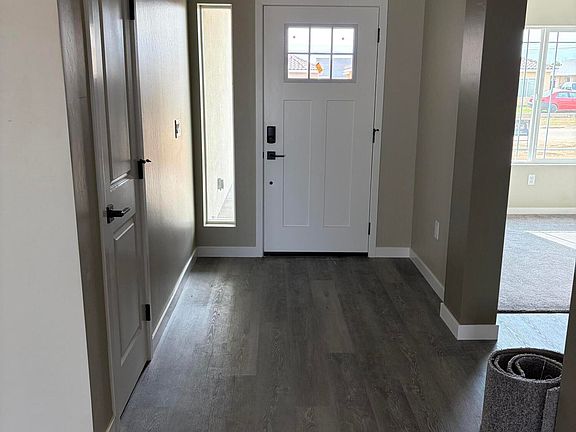 5th image of 9143 Rea Ave