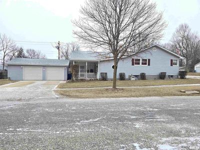 201 W Springfield St, Virginia, IL, 62691