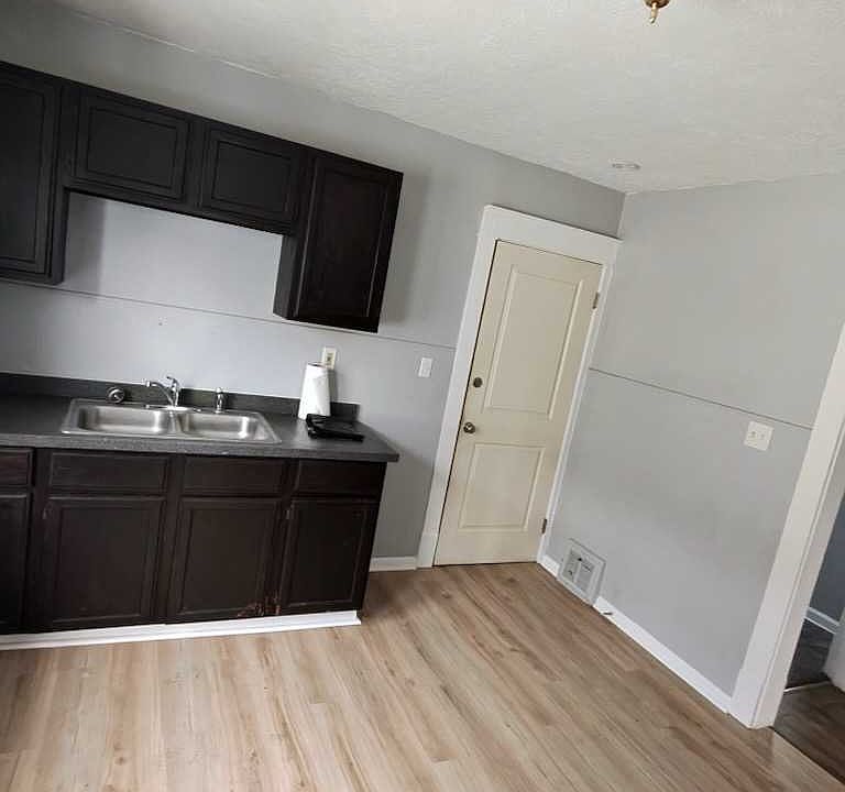 1st image of 11501 Lardet Ave Unit 2