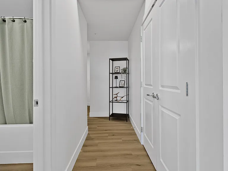 5100 50th Ave — Photo 30