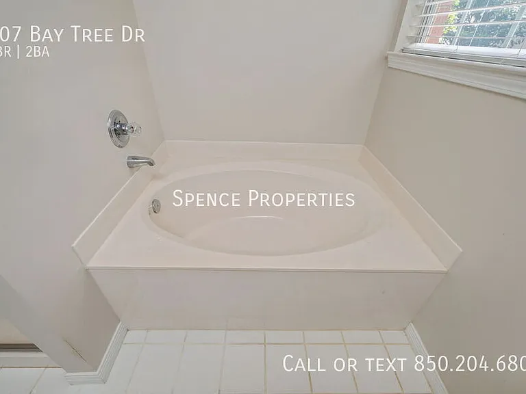 107 Bay Tree Dr — Photo 21