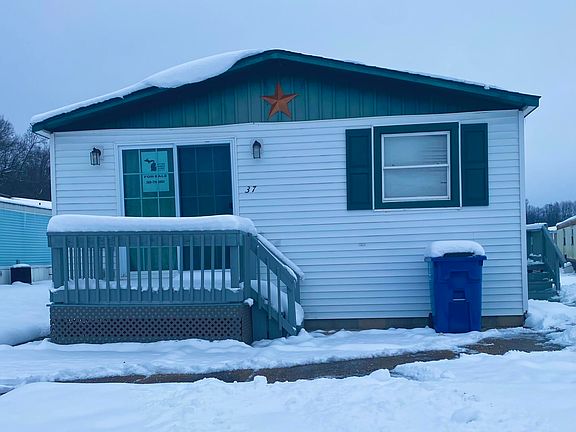 2nd image of 102 N 30th St Lot 37
