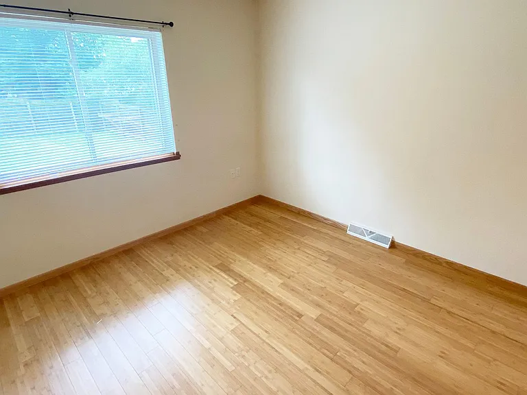 1441 Madison St — Photo 7