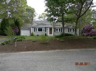 90 Cranberry Ln, Centerville, MA 02632