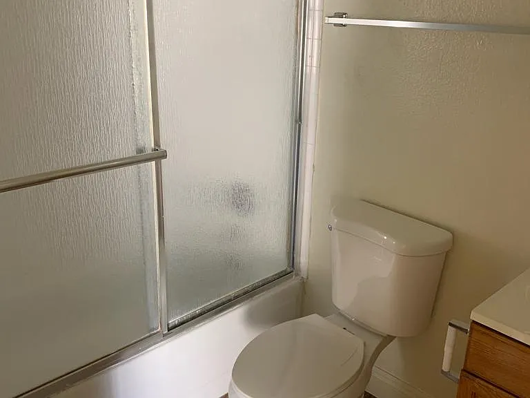 Claudina Apartments — Photo 27
