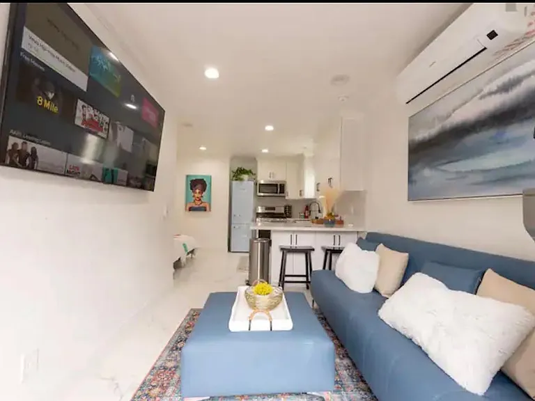 1349 N Formosa Ave #A — Photo 14