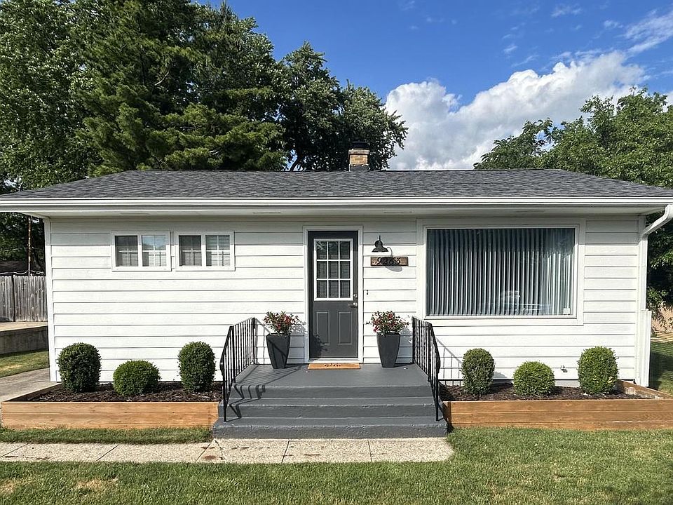 1st image of 9263 392nd AVENUE