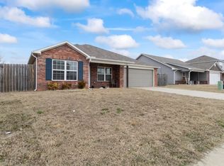 1600 Scotland Dr, Centerton, AR 72719