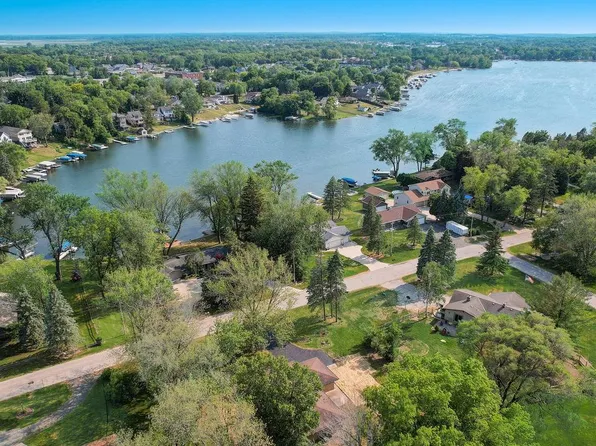 S72W17316 Schubring DRIVE, Muskego, WI 53150