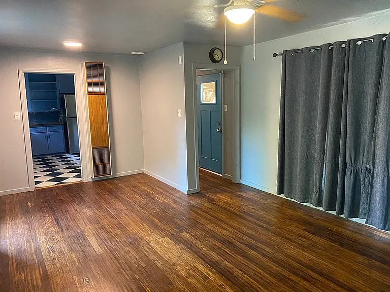 6343 Parkdale Dr — Photo 31