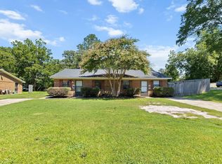 800 W Anderson St #802, Selma, NC 27576