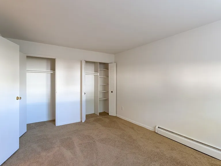 Cedarwood Apartments — Photo 6