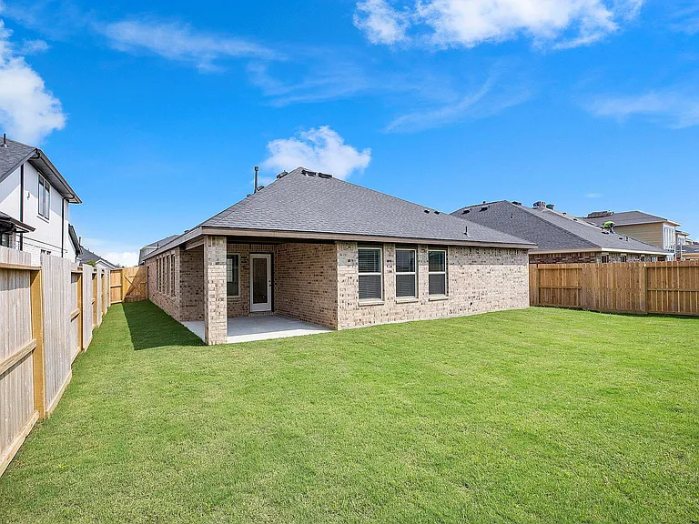 31546 Beacon Cove Trl — Photo 39