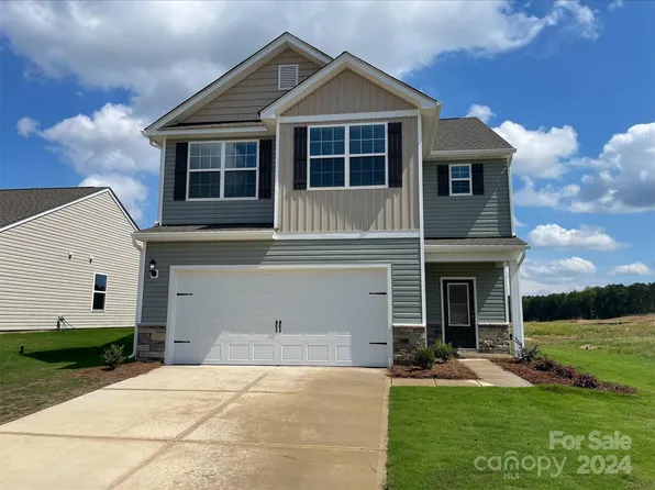 3417 Bear Den Dr, Gastonia, NC 28052