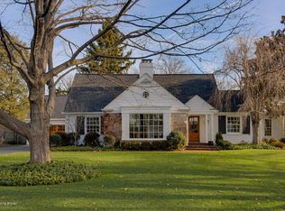 121 Travois Rd, Indian Hills, KY 40207