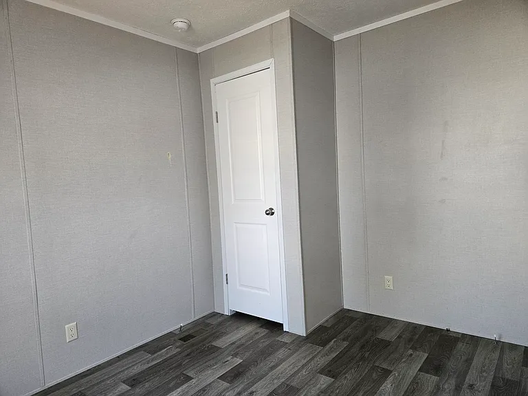 75 Eagle Dr — Photo 9