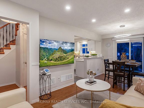 5th image of 5659 Glen Erin Dr #40