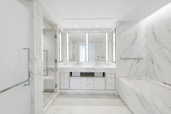 Rented by Compass | media 33