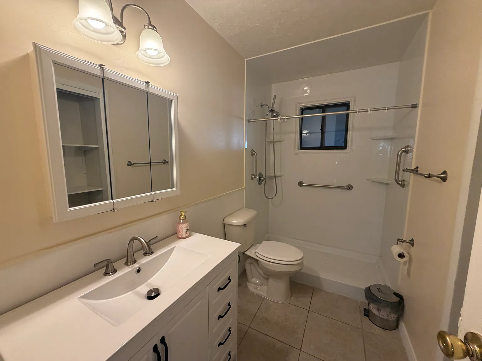 2 bed, 1342 sqft, $750 — Photo 4