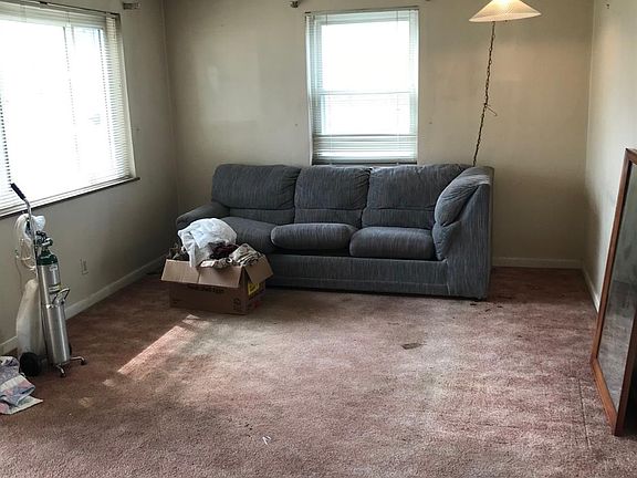 3rd image of 7145 Northridge Dr