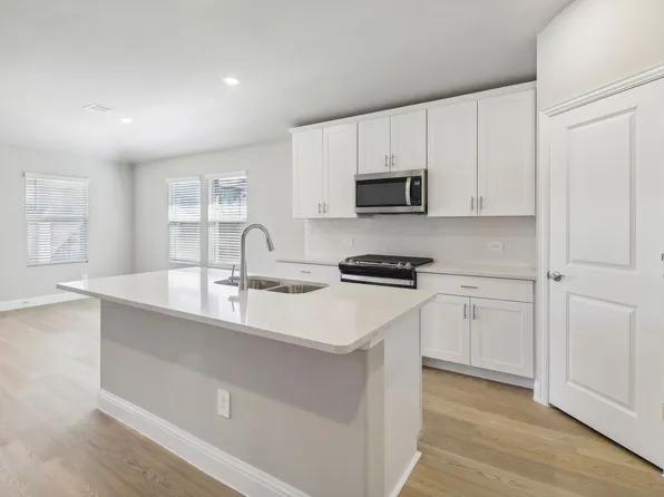 800 Martell Rd, McKinney, TX 75069