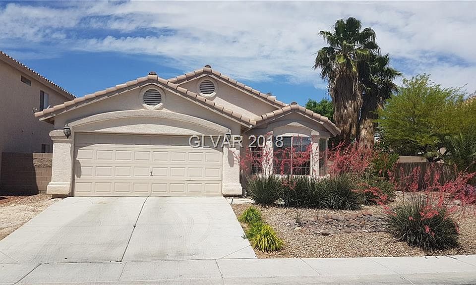 1st image of 4655 Cliff Breeze Dr