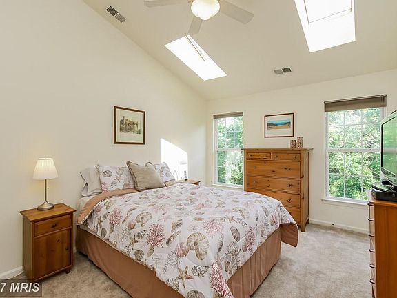 Bedroom (Master)