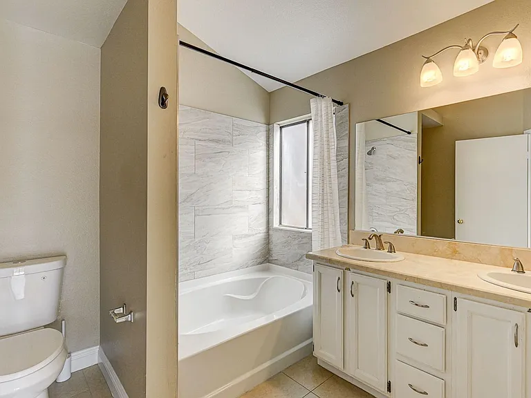 2723 Lovington Dr — Photo 26