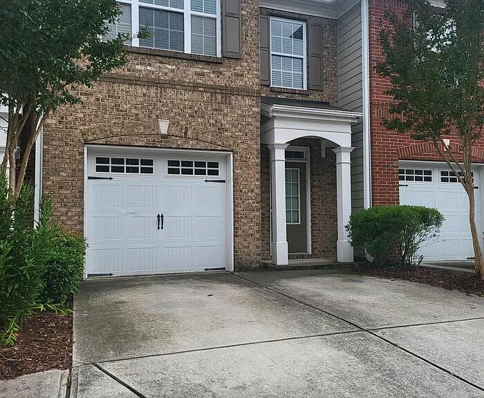 1729 Coleville Oak Ln — Photo 1