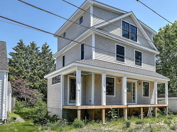 26 Kirby St, Barrington, RI 02806