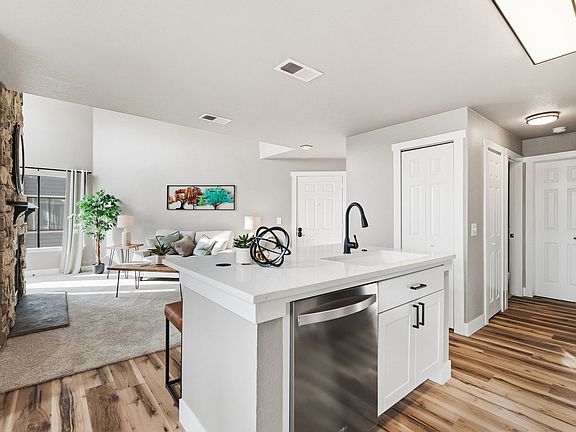 4th image of 5620 W 80th Pl APT 66