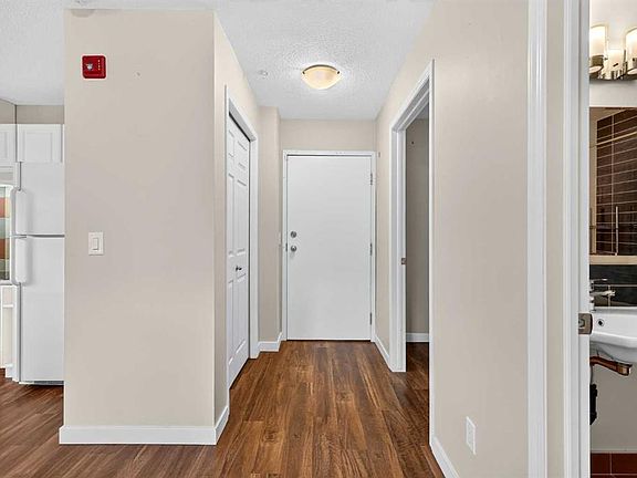 3rd image of 7720 N 39th Ave NW #7