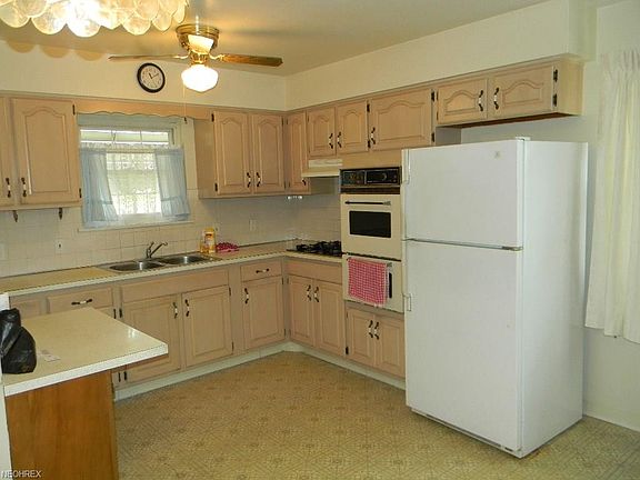 2nd image of 5525 E 133rd St