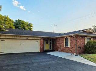 1402 Suggett Ave, Enid, OK 73703