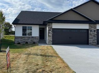 134 Buysse Ln, West Liberty, IA 52776