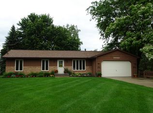 10461 Davison Rd, Davison, MI 48423