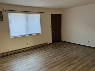 8 N 45th St APT 8, Belleville, IL 62226