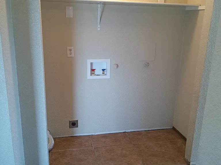 1103 N Buchanan St #C — Photo 7