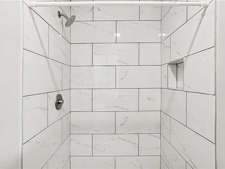 3743 Poplar Dr — Photo 15