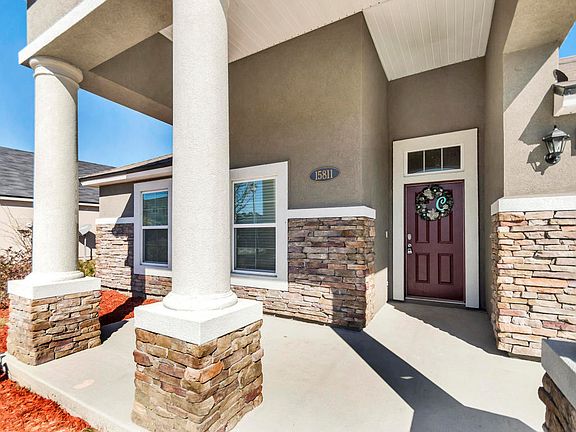 2nd image of 15811 Twin Creek Dr