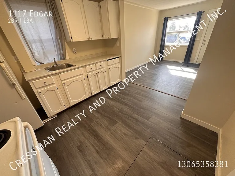 1117 Edgar St — Photo 3