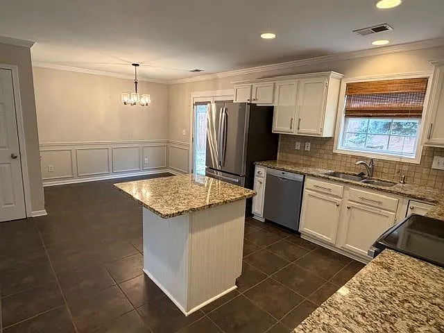 102 Lexington Parke Dr — Photo 9