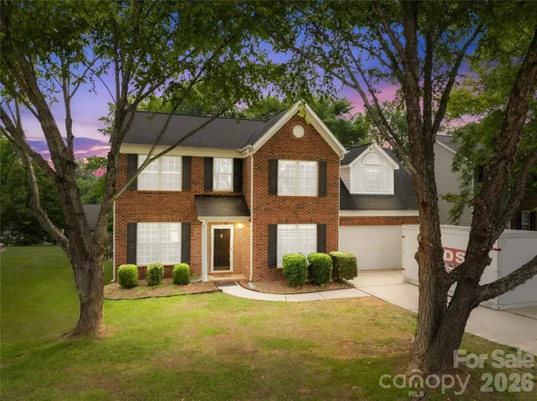 4710 Lenox Hill Pl, Charlotte, NC 28269