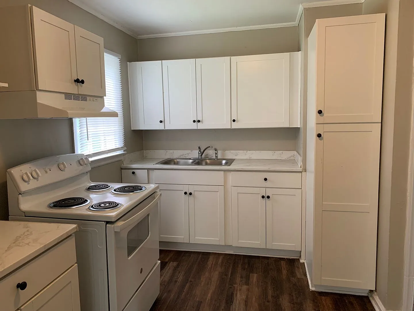 New Listing! Coming Soon! — Photo 2