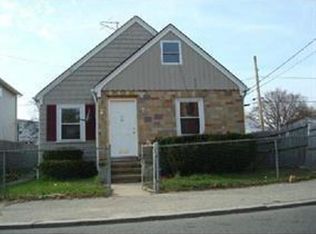 102 Berkshire St, Providence, RI 02908
