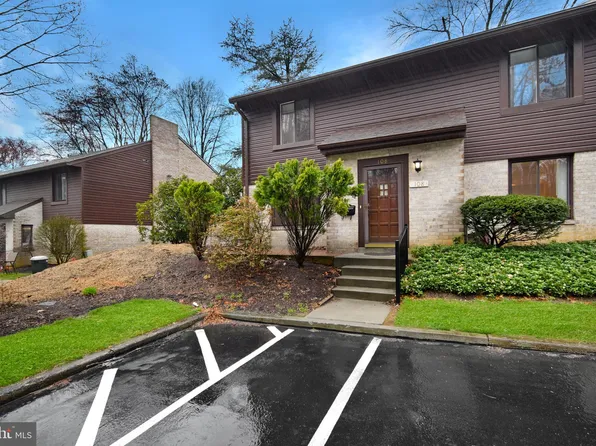 108 Marple Woods Dr, Springfield, PA 19064