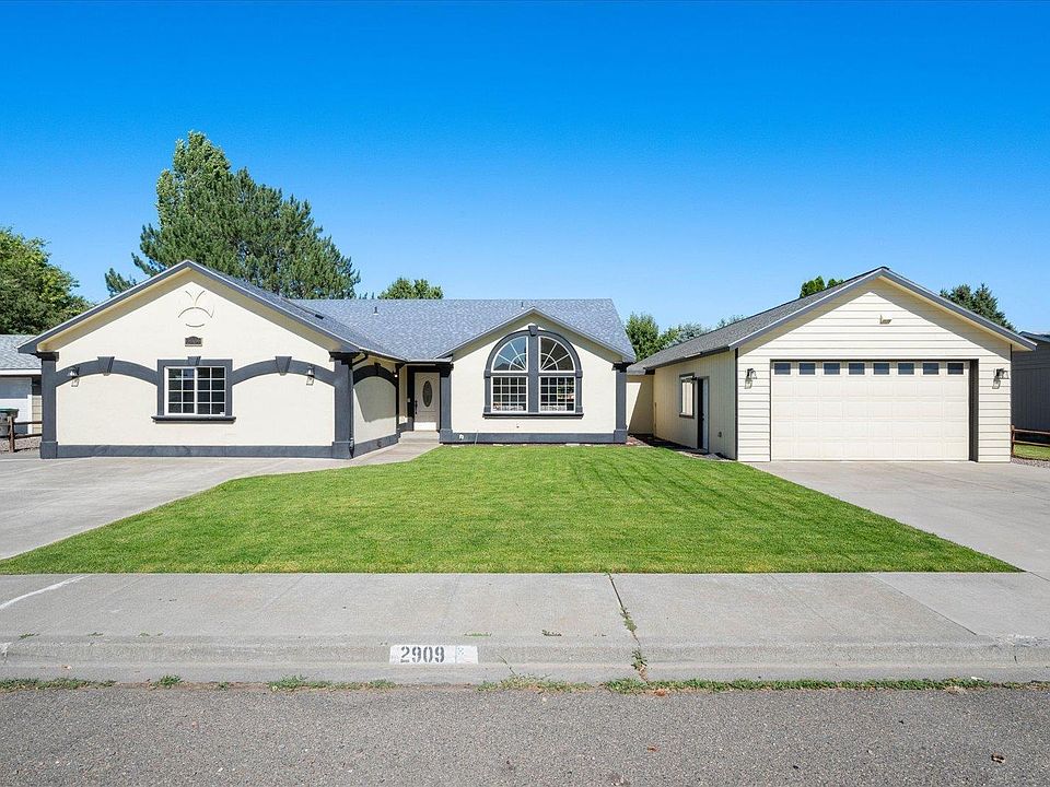 1st image of 2909 S Yelm St