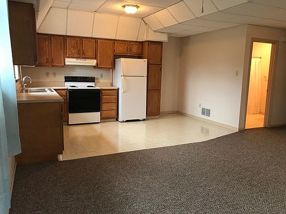 2nd image of 70616 Crescent Rd APT C