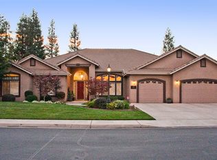 5249 W Lakewood Dr, Visalia, CA